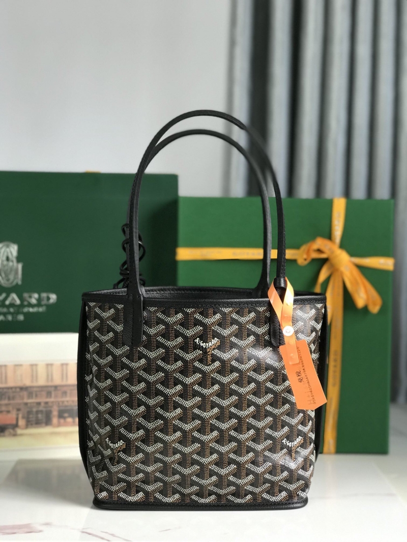 Goyard Shopping Bags